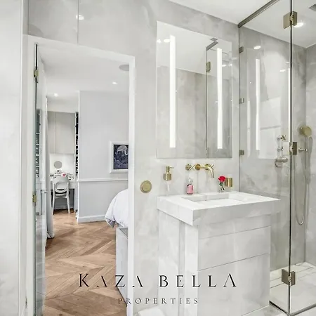 Kaza Bella - Trocadero, Amazing Eiffel Tower View パリ